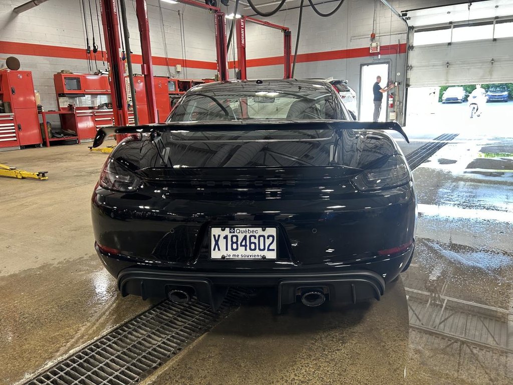 2022 Porsche 718 Cayman GT4 coupé 22 000 KM - 1 PROPRIO - CPO PORSCHE in Montréal, Quebec - 6 - w1024h768px