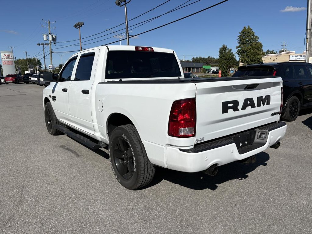 2023 Ram 1500 Classic Express 4x4 Crew Cab 5'7 Box in Montréal, Quebec - 4 - w1024h768px