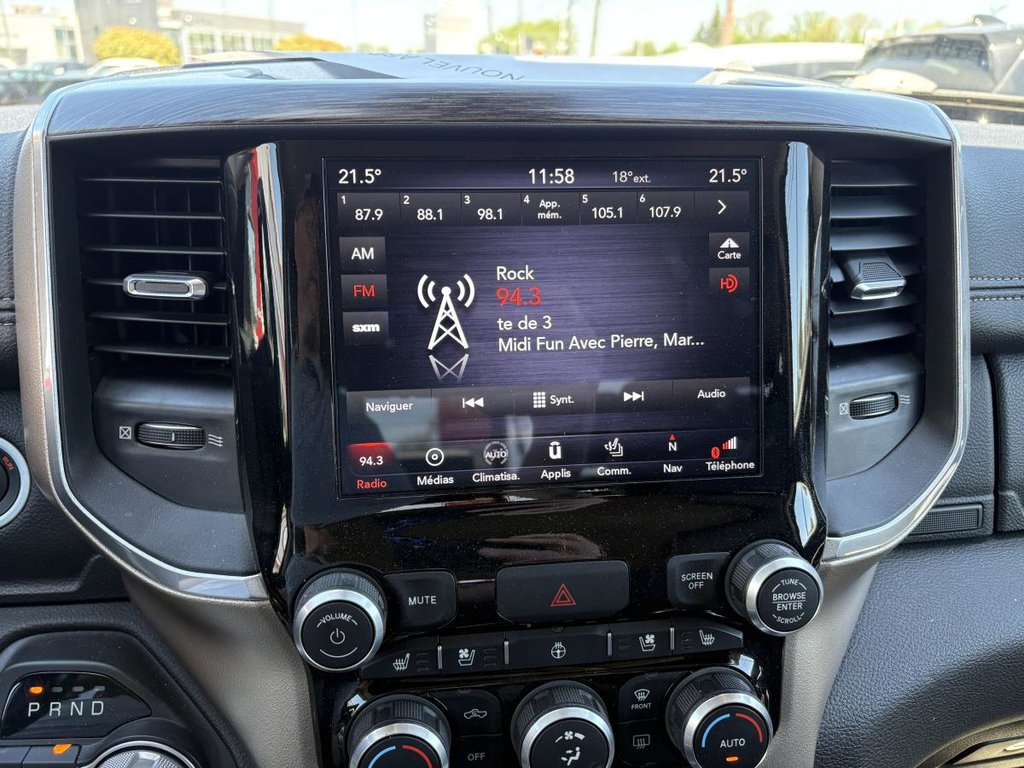 2019 Ram 1500 Laramie 4x4 Crew Cab 5'7 Box I 38,000 KM I MINT CONDITION I 8 TIRES 8 MAGS I LEATHER I CAMERA in Montréal, Quebec - 8 - w1024h768px
