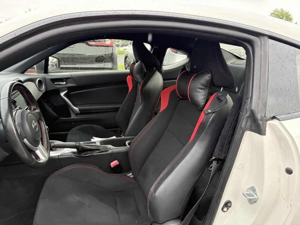 2016 Scion Fr-s 2dr Cpe Manual I FOR THE FUN OF IT!! 70,000 KM!!! in Montréal, Quebec - 6 - w1024h768px