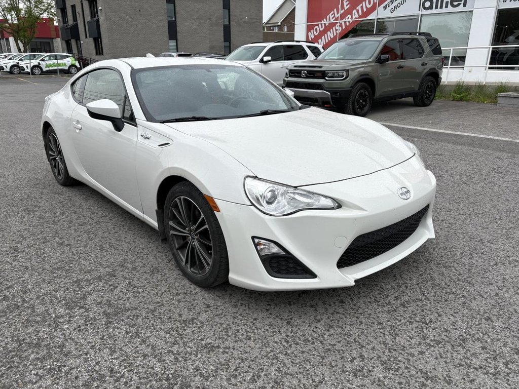 2016 Scion Fr-s 2dr Cpe Manual I FOR THE FUN OF IT!! 70,000 KM!!! in Montréal, Quebec - 2 - w1024h768px