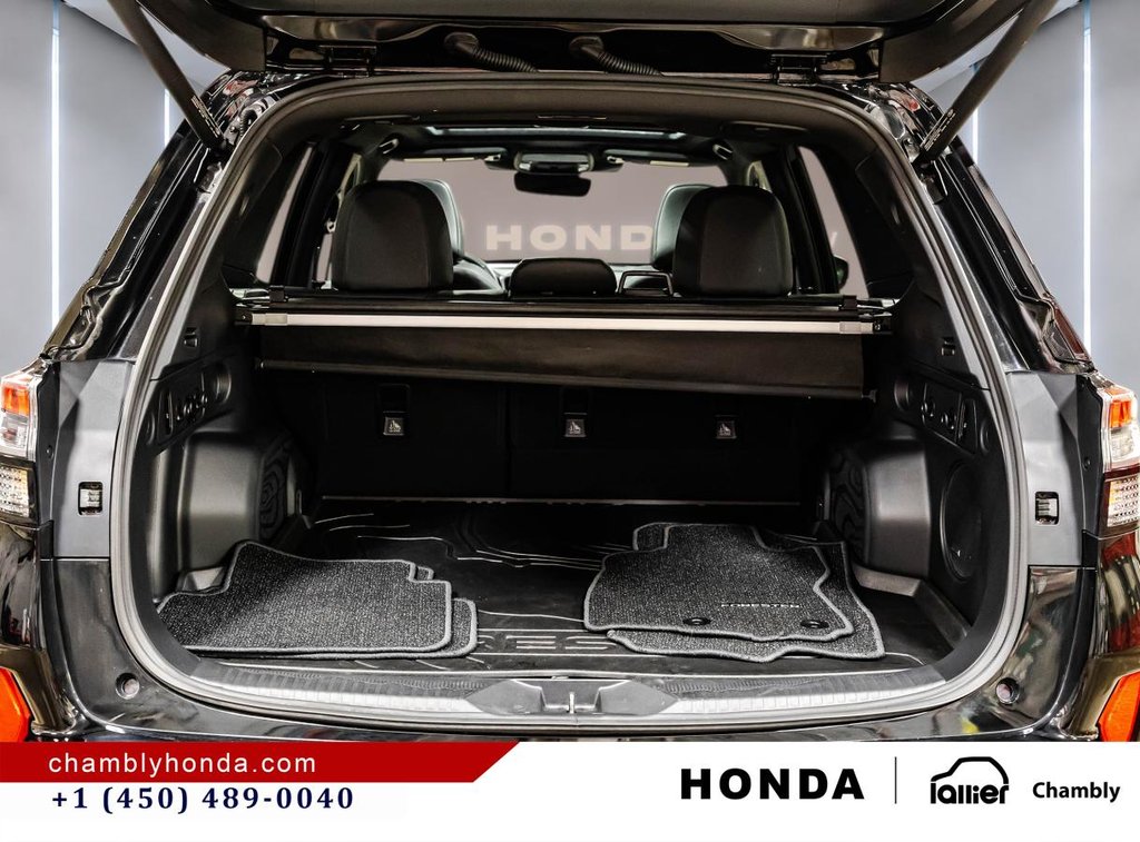 2025 Subaru Forester Premier AWD 13,000 KM I LEATHER I HEATED SEAT I CAMMERA I MAGS I CARPLAY I SUNROOF I ACTIVE SECURIT in Montréal, Quebec - 16 - w1024h768px