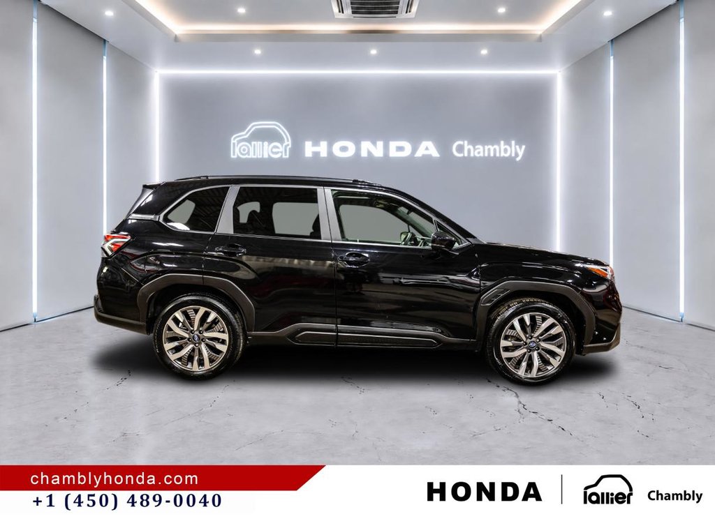 2025 Subaru Forester Premier AWD 13,000 KM I LEATHER I HEATED SEAT I CAMMERA I MAGS I CARPLAY I SUNROOF I ACTIVE SECURIT in Montréal, Quebec - 8 - w1024h768px