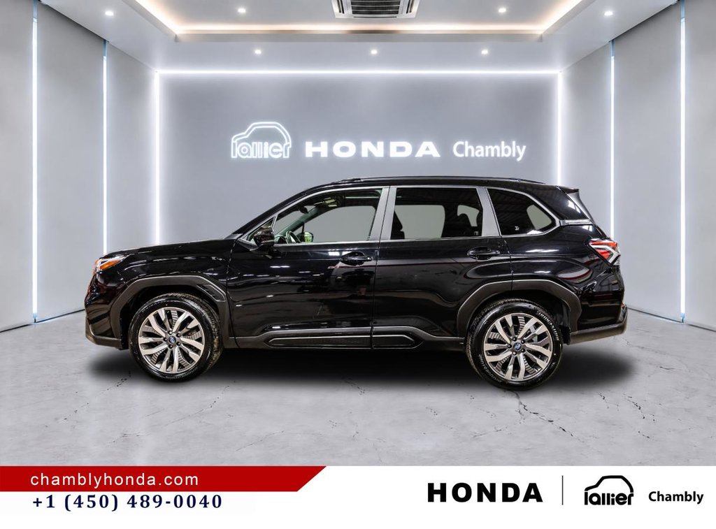 2025 Subaru Forester Premier AWD 13,000 KM I LEATHER I HEATED SEAT I CAMMERA I MAGS I CARPLAY I SUNROOF I ACTIVE SECURIT in Montréal, Quebec - 4 - w1024h768px