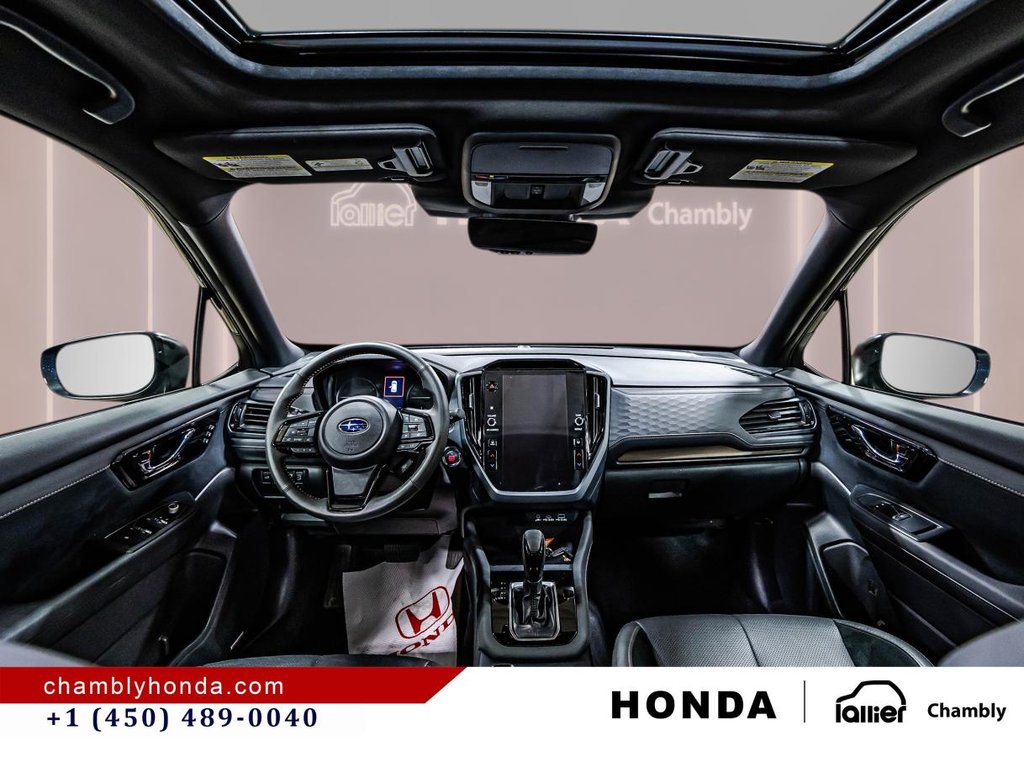 2025 Subaru Forester Premier AWD 13,000 KM I LEATHER I HEATED SEAT I CAMMERA I MAGS I CARPLAY I SUNROOF I ACTIVE SECURIT in Montréal, Quebec - 14 - w1024h768px