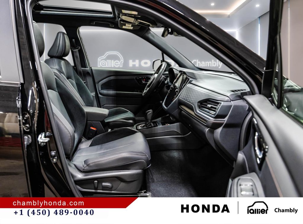 2025 Subaru Forester Premier AWD 13,000 KM I LEATHER I HEATED SEAT I CAMMERA I MAGS I CARPLAY I SUNROOF I ACTIVE SECURIT in Montréal, Quebec - 18 - w1024h768px