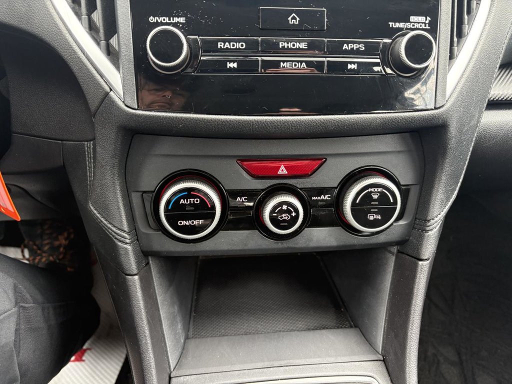 2017 Subaru Impreza Touring HATCHABACK i MANUAL TRANSMISSION I HEATED SEATS I BLUETOOTH I CAMERA in Montréal, Quebec - 12 - w1024h768px