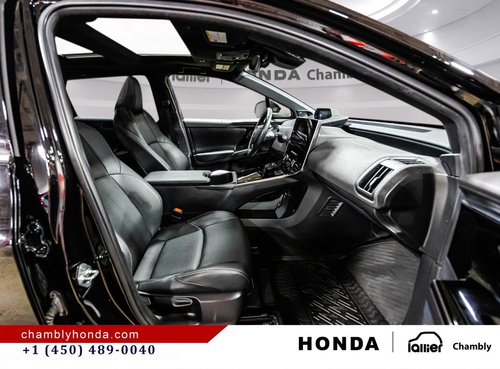 Toyota bZ4X XLE AWD I HEATED & VENTILATED SEATS I SUNROOF I MAGS I CARPLAY I ACTIVE SECURITY 2023 à Montréal, Québec - 18 - w1024h768px
