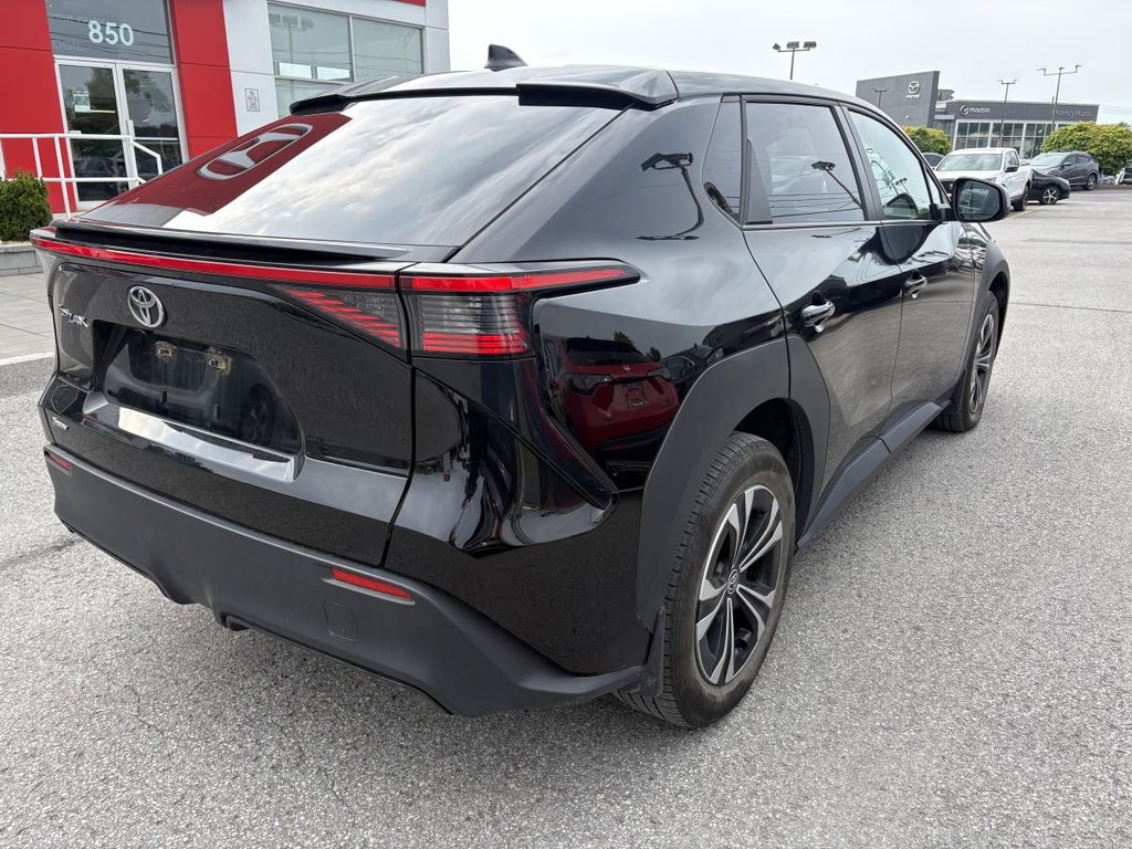 Toyota bZ4X LE 42,000 KMI MAGS I HEATED SEATS I CAMERA I CARPLAY I ACTIVE SECURITY 2024 à Montréal, Québec - 5 - w1024h768px