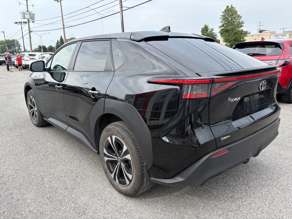 Toyota bZ4X LE 42,000 KMI MAGS I HEATED SEATS I CAMERA I CARPLAY I ACTIVE SECURITY 2024 à Montréal, Québec - 4 - w1024h768px