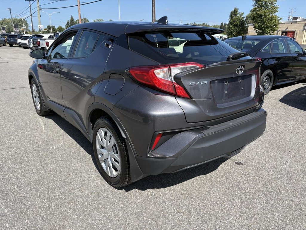 2022 Toyota C-HR LE CARPLAY I CAMERA I BLUETOOTH I ACTIVE SECURITY in Montréal, Quebec - 4 - w1024h768px
