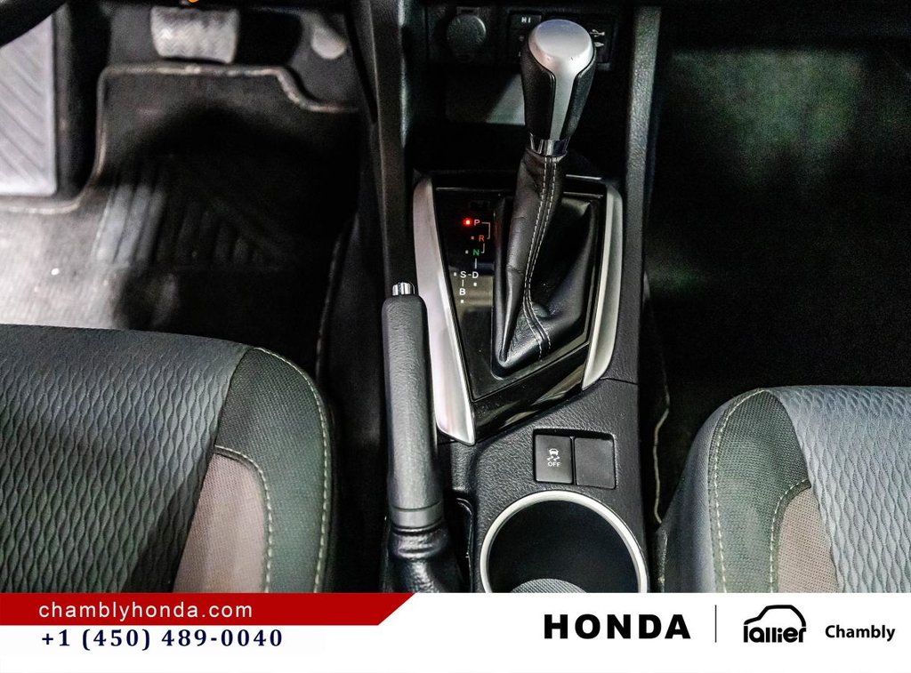 2018 Toyota Corolla LE 70,000 KM I HEATED SEATS AND STEERING WHEEL I CAMERA  I SUNROOF I MAGS I  ACTIVE SECURITY in Montréal, Quebec - 25 - w1024h768px