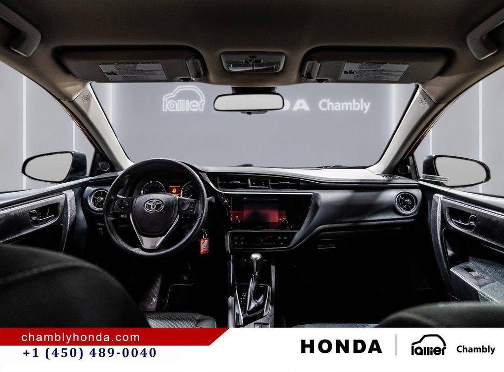 2018 Toyota Corolla LE 28,000 KM!!! AUTOMATIC I HEATED SEATS I BLUETOOTH I CAMERA in Montréal, Quebec - 14 - w1024h768px