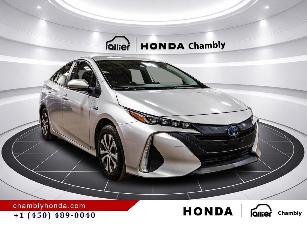 2021 Toyota Prius Prime MAGS I HEATED SEATS I CARPLAY I 2$ FOR A LITRE IS NOT THAT BAD!!! in Montréal, Quebec - 9 - w1024h768px