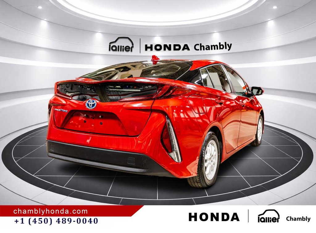 2022 Toyota Prius Prime MAGS I HEATED SEATS I CARPLAY I ACTIVESECURITY in Montréal, Quebec - 7 - w1024h768px