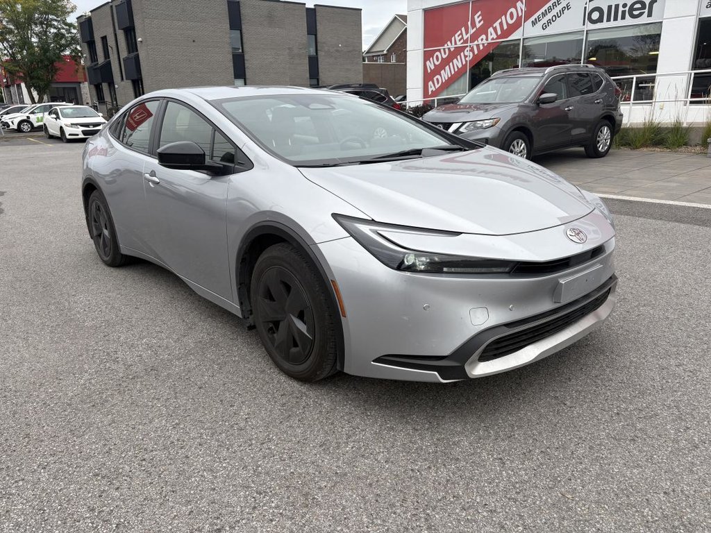 2023 Toyota Prius Prime SE Auto I CARPLAY I MAGS I HEATED SEATS I CAMERA I ACTIVE SECURITY in Montréal, Quebec - 2 - w1024h768px
