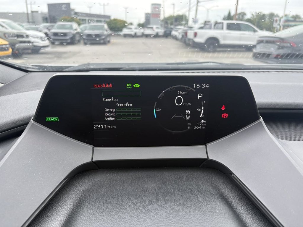 2023 Toyota Prius Prime SE Auto I CARPLAY I MAGS I HEATED SEATS I CAMERA I ACTIVE SECURITY in Montréal, Quebec - 12 - w1024h768px