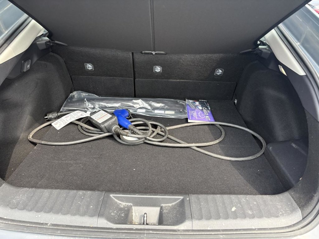 2024 Toyota Prius Prime SE CARPLAY I HEATED SEATS I CAMERA I SECURITTE ACTIVE in Montréal, Quebec - 6 - w1024h768px