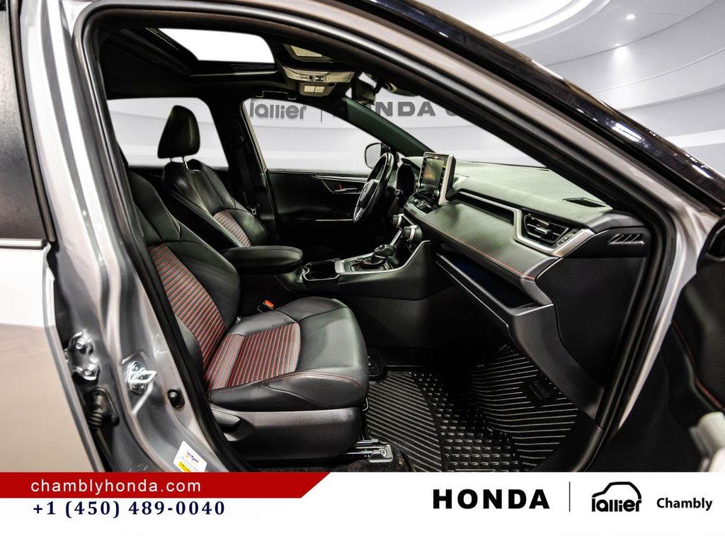 2021 Toyota RAV4 Prime XSE AWD LEATHER I SUNROOF I MAGS I CARPLAY I ACTIVE SECURITY in Montréal, Quebec - 19 - w1024h768px