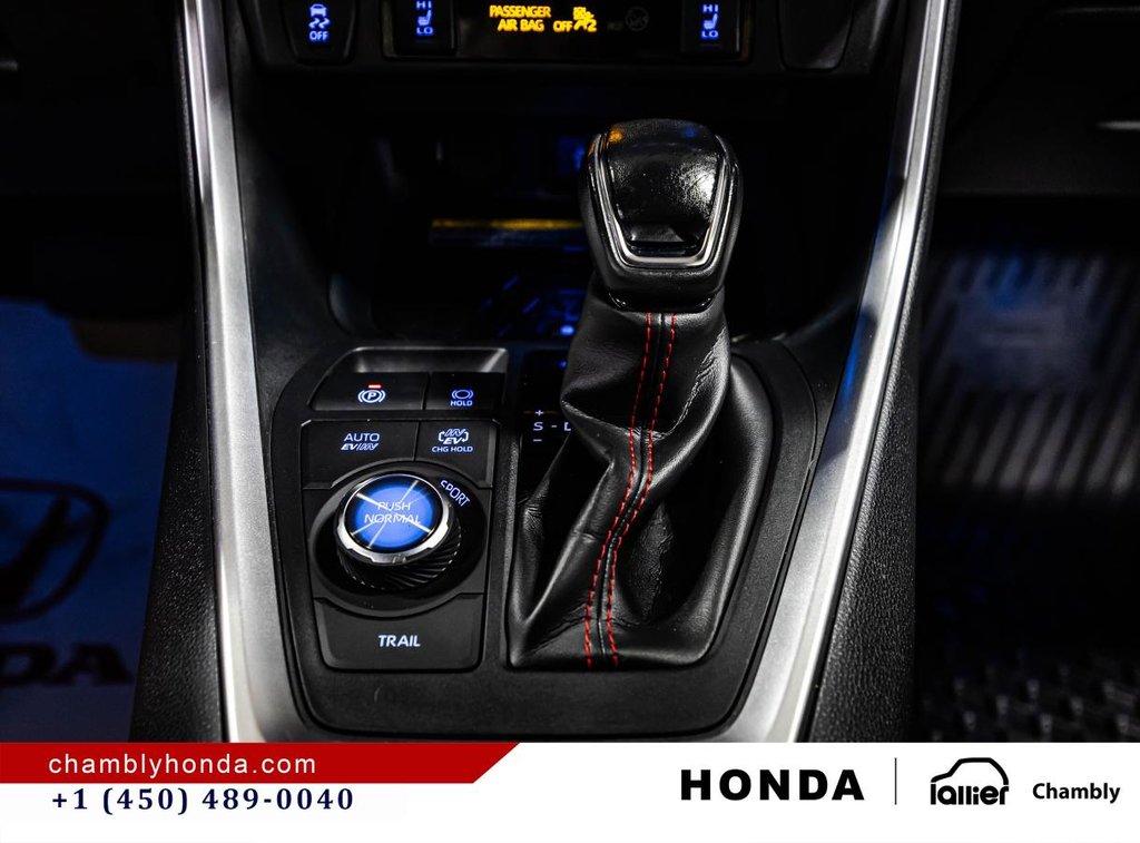 2021 Toyota RAV4 Prime XSE AWD LEATHER I SUNROOF I MAGS I CARPLAY I ACTIVE SECURITY in Montréal, Quebec - 27 - w1024h768px