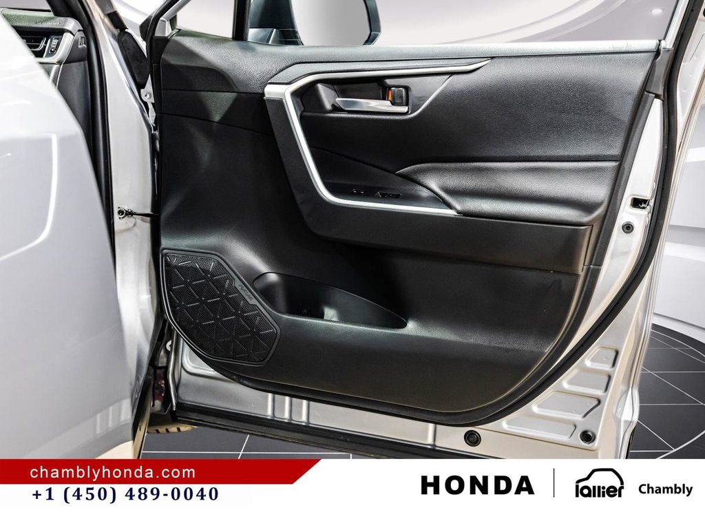 2024 Toyota RAV4 Prime SE AWD PLUG-IN HYBRID I HEATED SEATS I CARPLAY I CAMERA I MAGS I ACTIVE SECURITY in Montréal, Quebec - 17 - w1024h768px