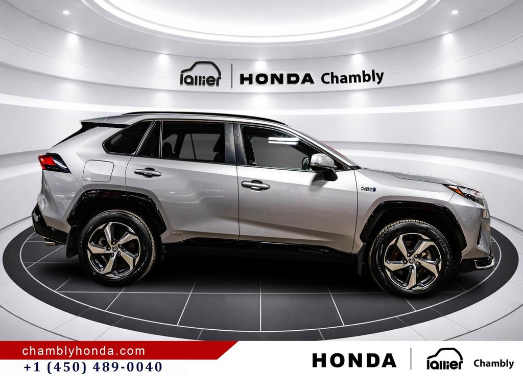 2024 Toyota RAV4 Prime SE AWD PLUG-IN HYBRID I HEATED SEATS I CARPLAY I CAMERA I MAGS I ACTIVE SECURITY in Montréal, Quebec - 8 - w1024h768px