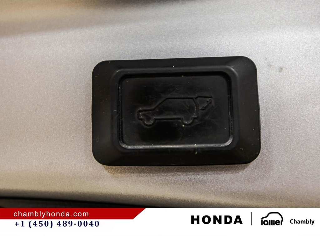 2024 Toyota RAV4 Prime SE AWD PLUG-IN HYBRID I HEATED SEATS I CARPLAY I CAMERA I MAGS I ACTIVE SECURITY in Montréal, Quebec - 15 - w1024h768px