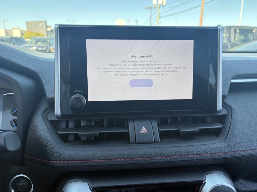 2024 Toyota RAV4 Prime SE AWD  SUNROOD I MAGS I CARPLAY I HEATED SEATS I CAMERA I ACTIVE SECURITY in Montréal, Quebec - 10 - w1024h768px