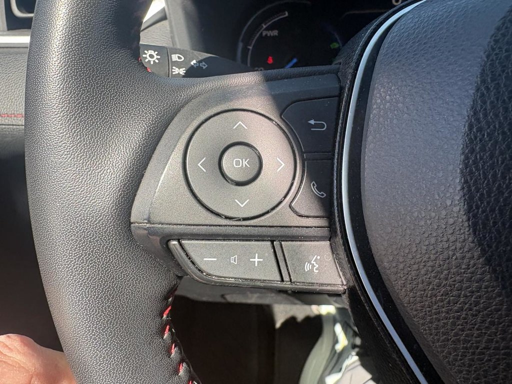 2024 Toyota RAV4 Prime SE AWD  SUNROOD I MAGS I CARPLAY I HEATED SEATS I CAMERA I ACTIVE SECURITY in Montréal, Quebec - 13 - w1024h768px