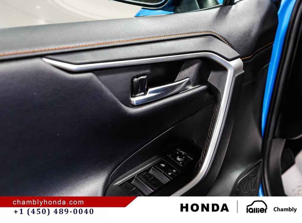 2020 Toyota RAV4 Trail AWD NO ACCIDENT I HEATED AND VENTILATED SEATS I SUNROOF I MAGS I CAMERA I ACTIVE SECURITY in Montréal, Quebec - 7 - w1024h768px