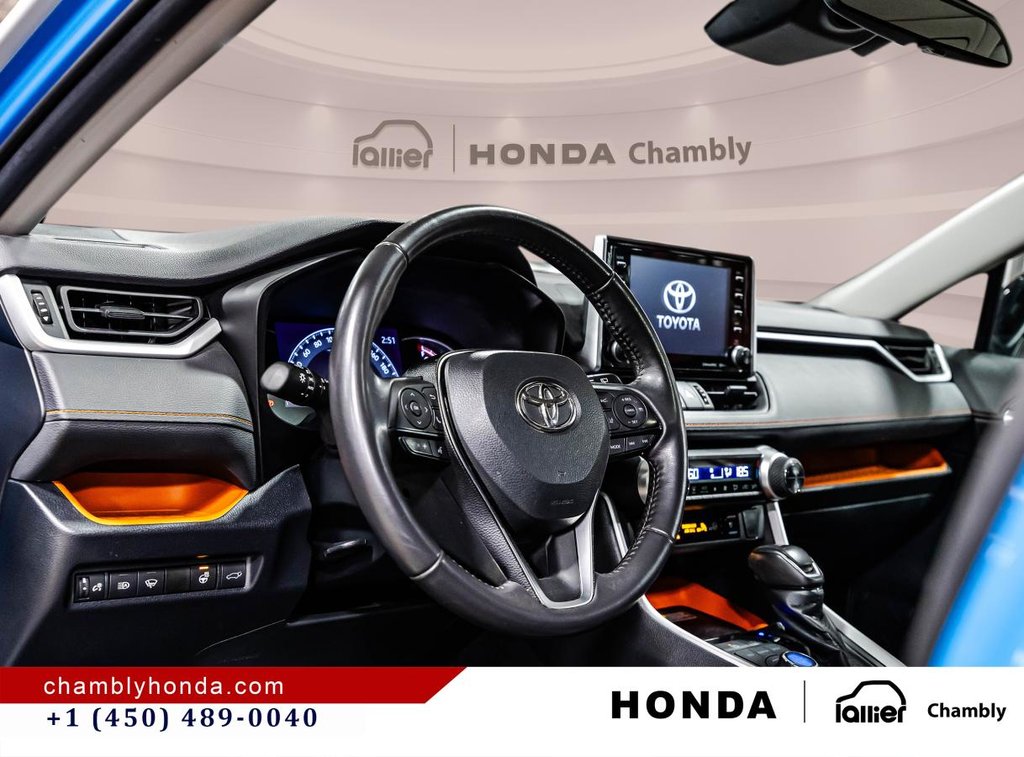 2020 Toyota RAV4 Trail AWD NO ACCIDENT I HEATED AND VENTILATED SEATS I SUNROOF I MAGS I CAMERA I ACTIVE SECURITY in Montréal, Quebec - 17 - w1024h768px