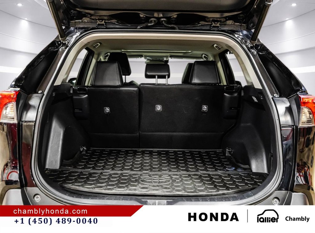 2020 Toyota RAV4 XLE AWD LEATHER I SUNROOF I MAGS I HEATED SEATS I CAMERA I ACTIVE SECURITY in Montréal, Quebec - 16 - w1024h768px