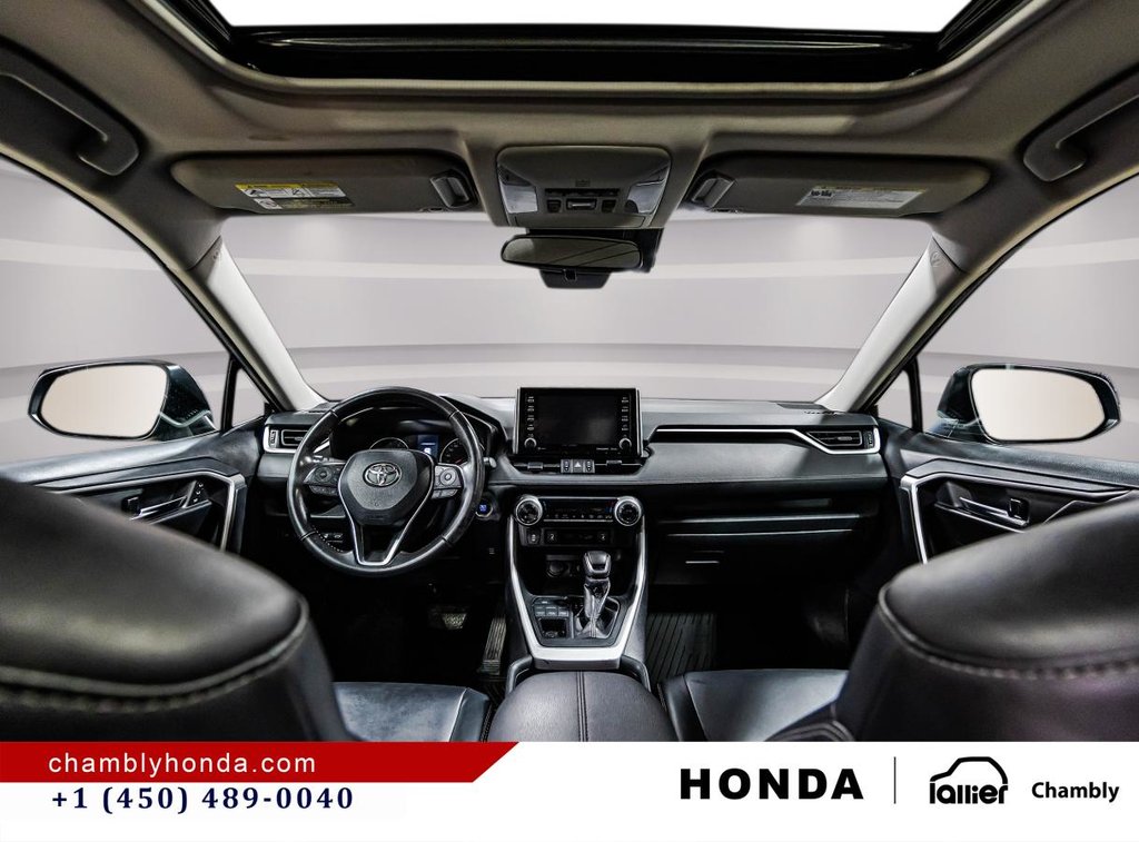 2020 Toyota RAV4 XLE AWD LEATHER I SUNROOF I MAGS I HEATED SEATS I CAMERA I ACTIVE SECURITY in Montréal, Quebec - 14 - w1024h768px