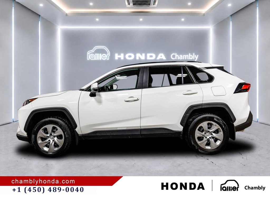 Toyota RAV4 LE AWD CARFAX CLEAN // CARPLAY// HEATED SEATS// CAMERA 2021 à Montréal, Québec - 4 - w1024h768px