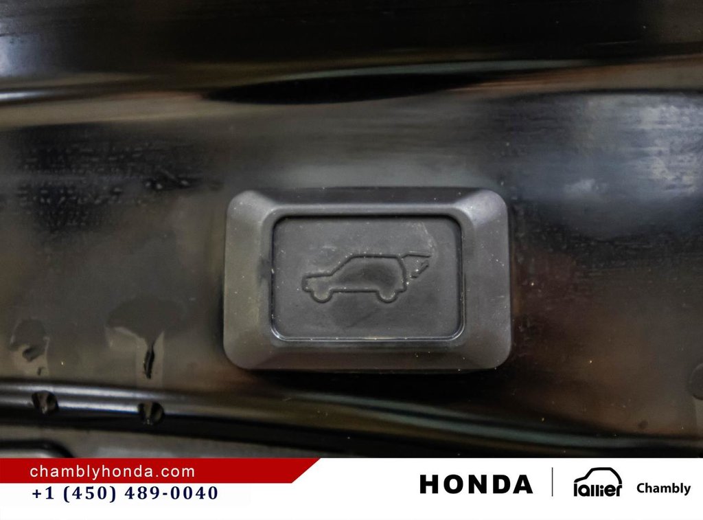 2022 Toyota RAV4 Trail AWD MAGS I SUNROOF I HEATED SEATS I CARPLAY I ACTIVE SECURITY in Montréal, Quebec - 15 - w1024h768px
