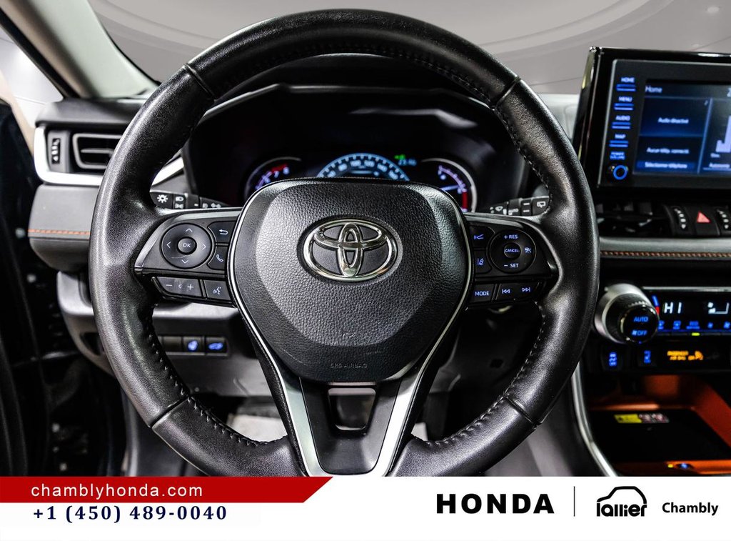 2022 Toyota RAV4 Trail AWD MAGS I SUNROOF I HEATED SEATS I CARPLAY I ACTIVE SECURITY in Montréal, Quebec - 23 - w1024h768px