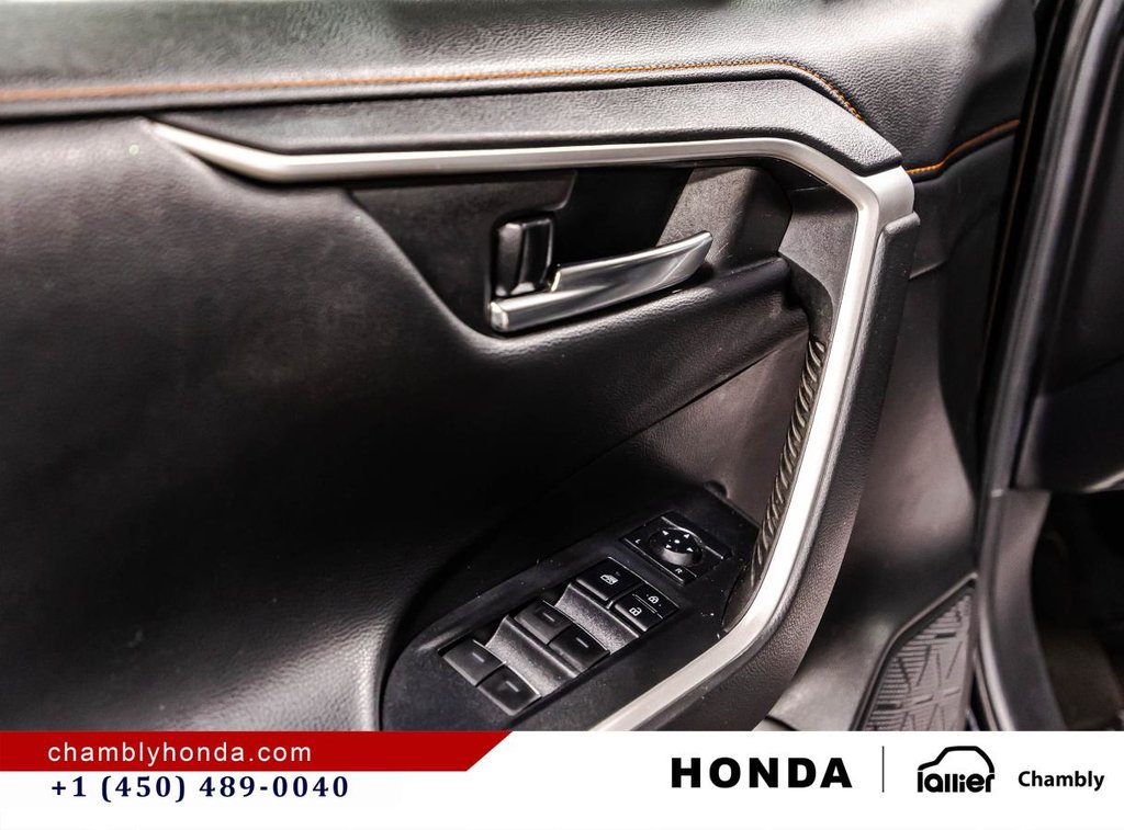 2022 Toyota RAV4 Trail AWD MAGS I SUNROOF I HEATED SEATS I CARPLAY I ACTIVE SECURITY in Montréal, Quebec - 11 - w1024h768px
