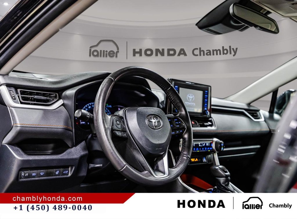 2022 Toyota RAV4 Trail AWD MAGS I SUNROOF I HEATED SEATS I CARPLAY I ACTIVE SECURITY in Montréal, Quebec - 21 - w1024h768px