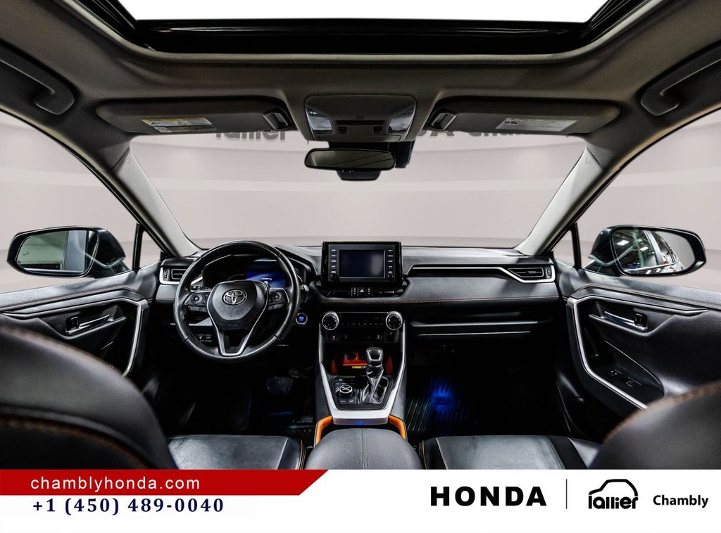 2022 Toyota RAV4 Trail AWD MAGS I SUNROOF I HEATED SEATS I CARPLAY I ACTIVE SECURITY in Montréal, Quebec - 14 - w1024h768px