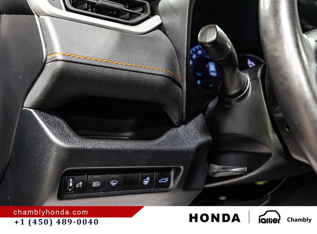 2022 Toyota RAV4 Trail AWD MAGS I SUNROOF I HEATED SEATS I CARPLAY I ACTIVE SECURITY in Montréal, Quebec - 22 - w1024h768px