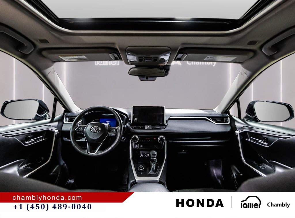 Toyota RAV4 Hybrid XLE AWD SUNROOF I MAGS I HEATED SEATS AND STEERING WHEEL I CAMERA I ACTIVE SECURITY 2024 à Montréal, Québec - 11 - w1024h768px
