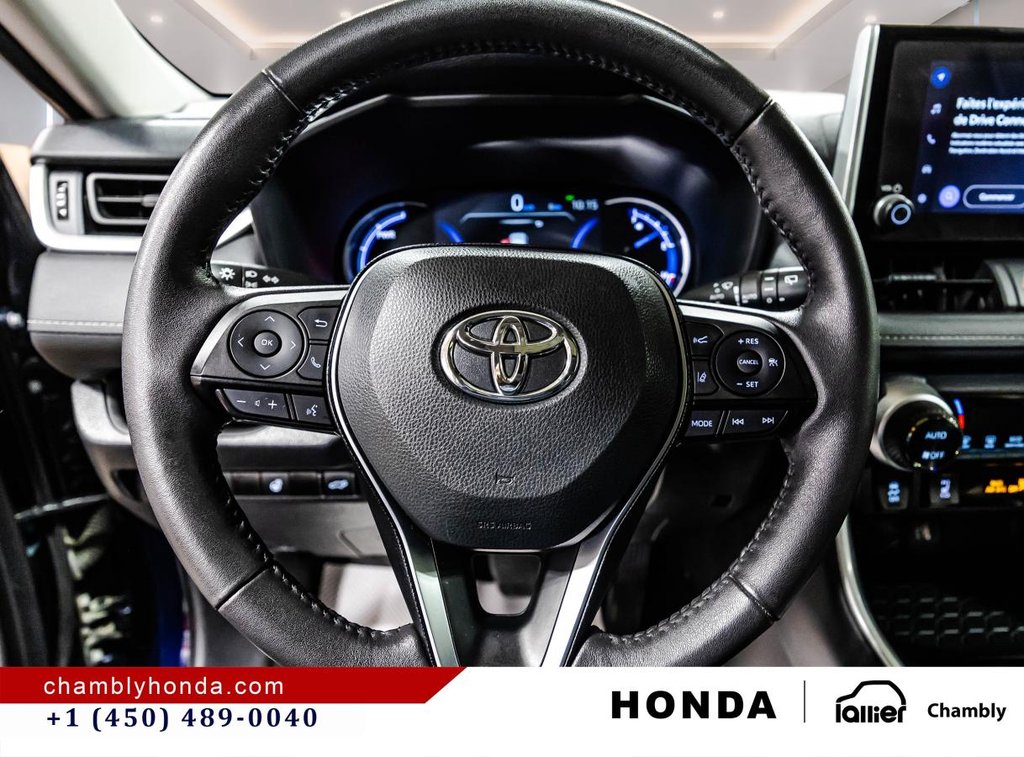 Toyota RAV4 Hybrid XLE AWD SUNROOF I MAGS I HEATED SEATS AND STEERING WHEEL I CAMERA I ACTIVE SECURITY 2024 à Montréal, Québec - 20 - w1024h768px