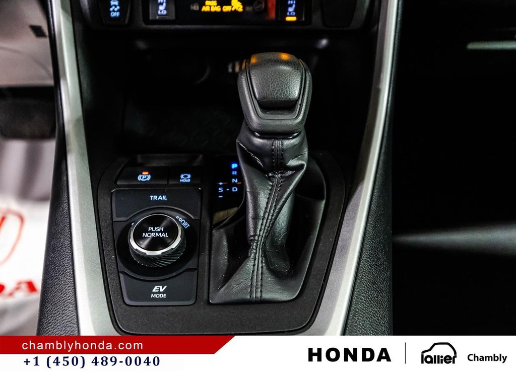 Toyota RAV4 Hybrid XLE AWD SUNROOF I MAGS I HEATED SEATS AND STEERING WHEEL I CAMERA I ACTIVE SECURITY 2024 à Montréal, Québec - 23 - w1024h768px