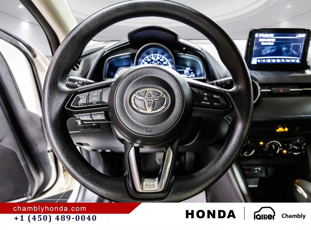2020 Toyota Yaris hatchback Auto 20,000 km CARPLAY I BLUETROOTH I CAMERA in Montréal, Quebec - 21 - w1024h768px
