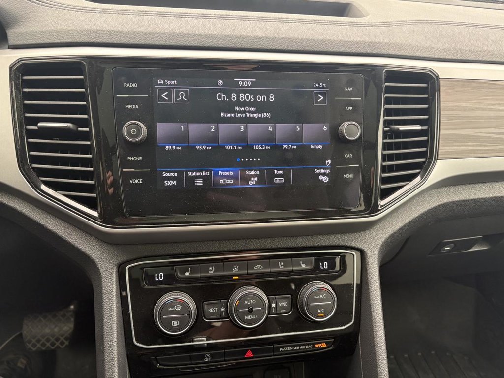 Volkswagen Atlas Highline 3.6 FSI 4MOTION V6 TOWING CAPACITY 5,000 LBS I PANORAMIC SUNROOF I HEATED & VENTIALTED SEAT 2022 à Montréal, Québec - 14 - w1024h768px