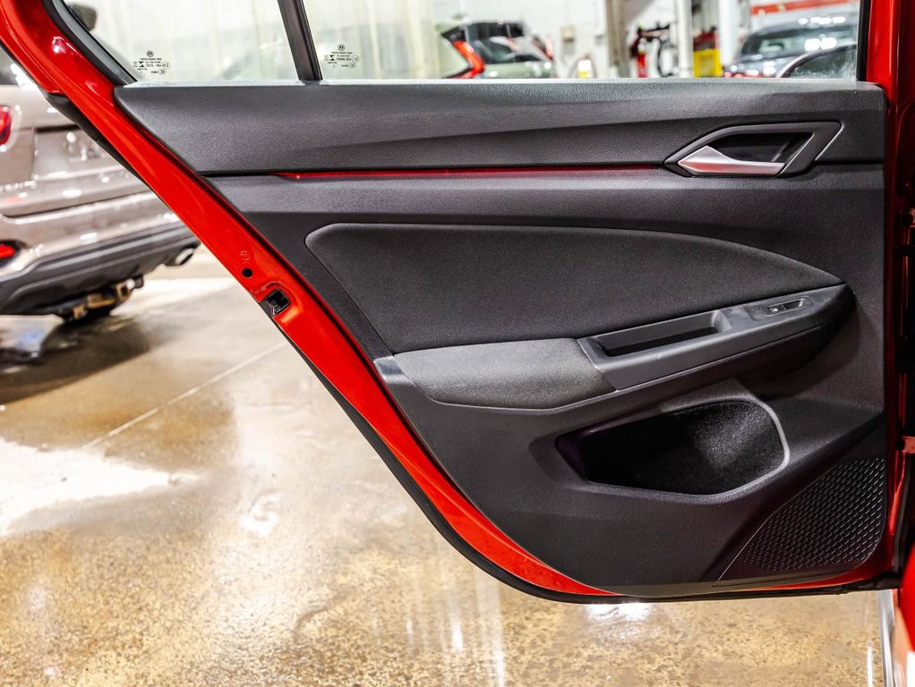 2022 Volkswagen Golf GTI 241 HP | GTI MANUELLE | TAUX 5.99% in Montréal, Quebec - 12 - w1024h768px