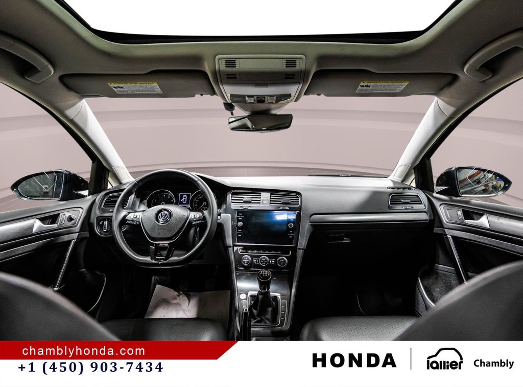 2021 Volkswagen Golf Comfortline 5-door Manual LEATHER I SUNROOF I HEATED SEATS I ACTIVE SECURITY in Montréal, Quebec - 14 - w1024h768px