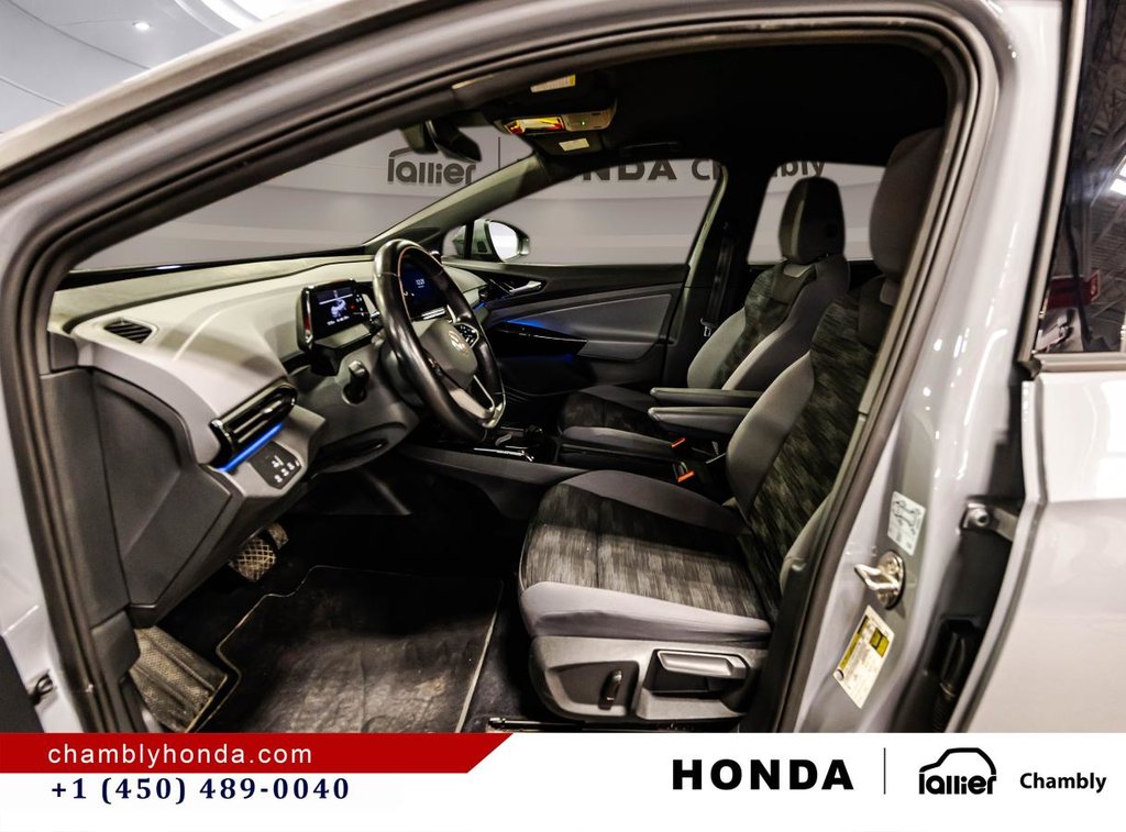 2021 Volkswagen ID.4 Pro AWD  I CARPLAY I MAGS I HEATED SEATS I CAMERA I ACTIVE SECURITY in Montréal, Quebec - 18 - w1024h768px