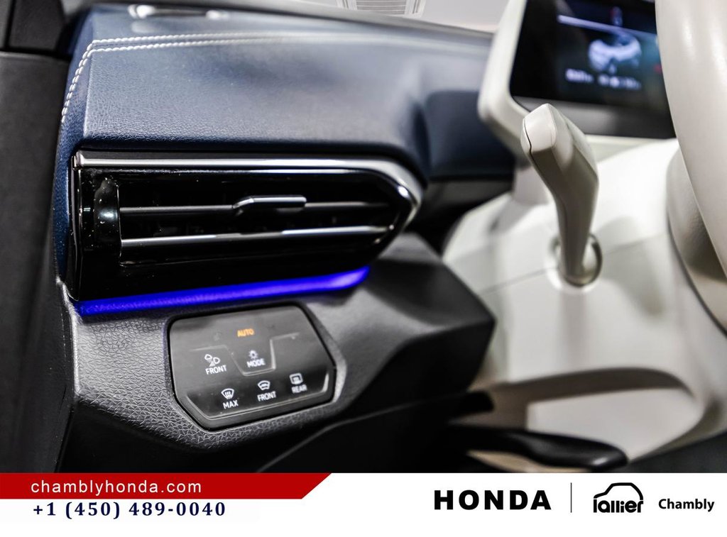 2023 Volkswagen ID.4 Pro S  AWD w/SK On Battery I LEATRHER I HEATED SEATS I CAMERA I MAGS SNROOF I ACTIVE SECURITY in Montréal, Quebec - 22 - w1024h768px