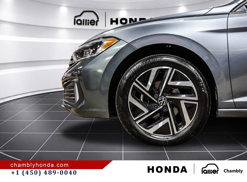 2023 Volkswagen Jetta Highline CUIR I HEATED SEATS I MAGS I CAMERA I CARPLAY I ACTIVE SECURITY in Montréal, Quebec - 10 - w1024h768px